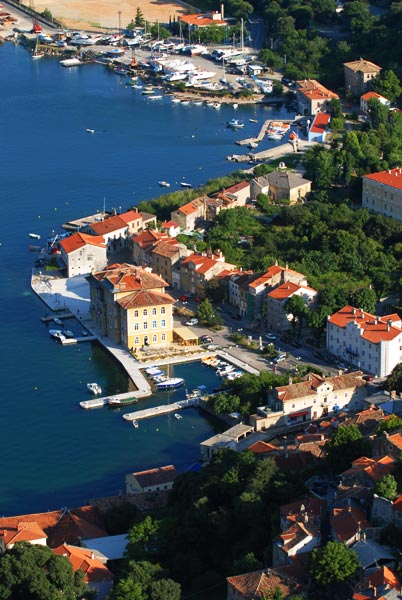 Ljetni vikend u Bakru, uz bogati kulturni program 760 kn 2 osobe za 2 noćenja!