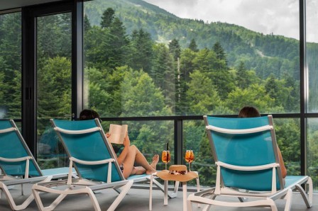 Proljeće i ljeto na Bjelašnici postaju najveći travel trend u regiji za bijeg u...