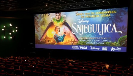 „Snjeguljica“, igrana adaptacija jednog od najlegendarnijih Disneyjevih klasika,...