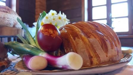 USKRSNI OBIČAJI ZAGREBAČKE OKOLICE  i tradicionalni recepti  za pincu, orahnjaču,...